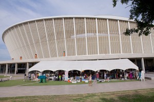 The Moses Mabhida Stadium hosts the "I Heart Market" once a month.